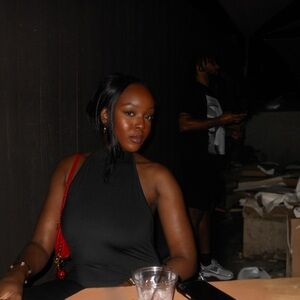 Meet your Posher, Alexis